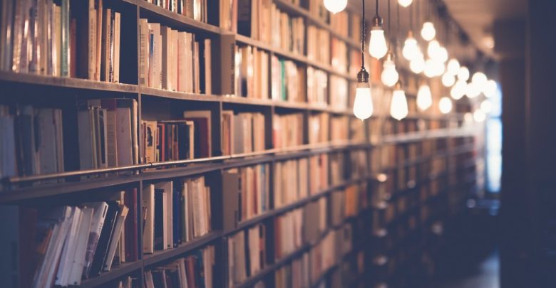 Everipedia Beating Wikipedia:Decentralized Blockchain Platform