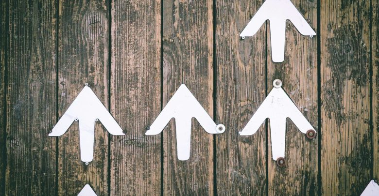 Tron (TRX) Briefly Surpasses USDT To Move 8th While Bitcoin Plummets Suddenly
